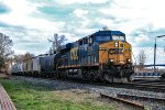 CSX 713 on M-422